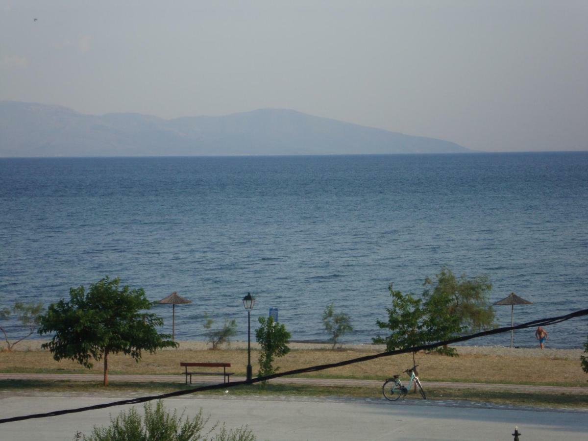 Maria Apartments Неа-Карвали Экстерьер фото